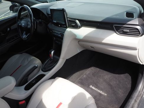 Used 2019 Hyundai Veloster Turbo Ultimate FWD image 19