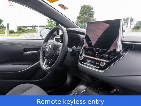 Used 2026 Toyota Corolla SE w/ SE Package FWD image 11
