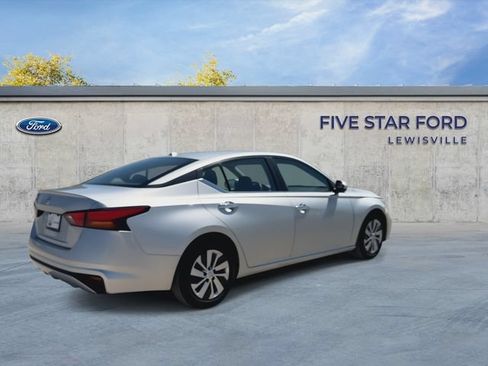 Used 2020 Nissan Altima 2.5 S FWD image 8