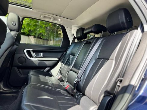 Used 2017 Land Rover Discovery Sport HSE AWD/4WD image 22