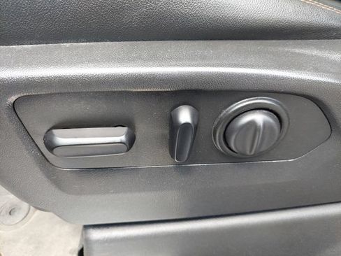 Used 2019 GMC Sierra 1500 AT4 w/ AT4 Premium Package AWD/4WD image 22
