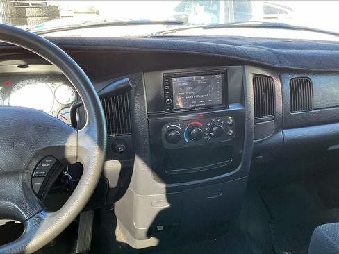 Used 2003 Dodge Ram 1500 Truck 2WD Quad Cab image 15