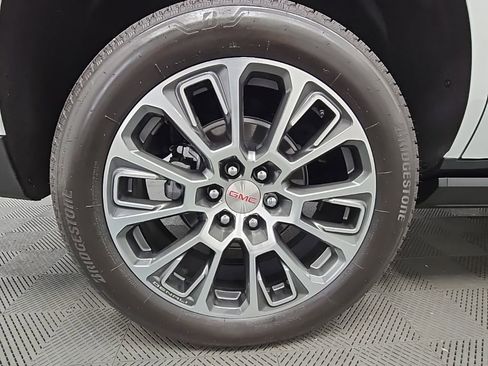 New 2026 GMC Yukon Denali w/ Sun & Power Step Package image 54
