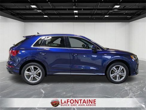 Used 2021 Audi Q3 2.0T Premium w/ Convenience Package image 6