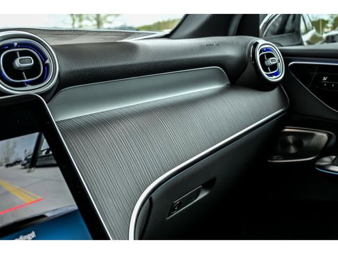 New 2026 Mercedes-Benz GLC 300 4MATIC image 17