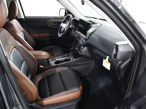 New 2025 Ford Bronco Sport Outer Banks w/ Outer Banks Tech Package+ AWD/4WD image 10
