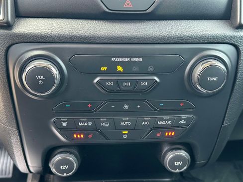 Used 2021 Ford Ranger Lariat w/ Tremor Off-Road Package image 12