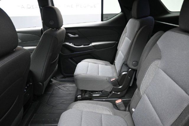 Used 2024 Chevrolet Traverse LT FWD image 24