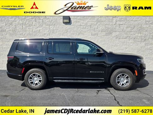 Used 2023 Jeep Wagoneer 4WD image 6