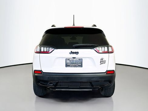 Used 2022 Jeep Cherokee Latitude AWD/4WD image 6