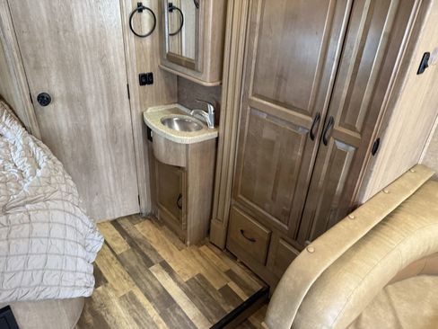 Used 2014 Mercedes-Benz Sprinter 3500 image 67