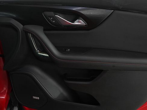 Used 2022 Chevrolet Blazer RS w/ Enhanced Convenience Package image 9