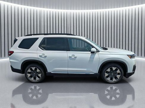 New 2026 Honda Pilot Elite image 3
