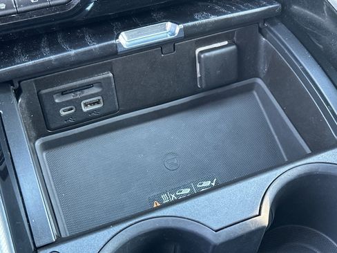 Used 2021 GMC Yukon Denali w/ LPO, Illumination Package image 35