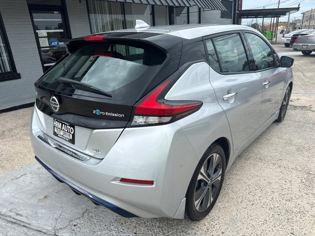 Used 2018 Nissan Leaf SL w/ SL Technology Package FWD image 4