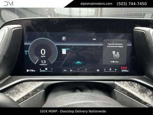 Used 2025 Genesis G90 3.5T AWD/4WD image 34