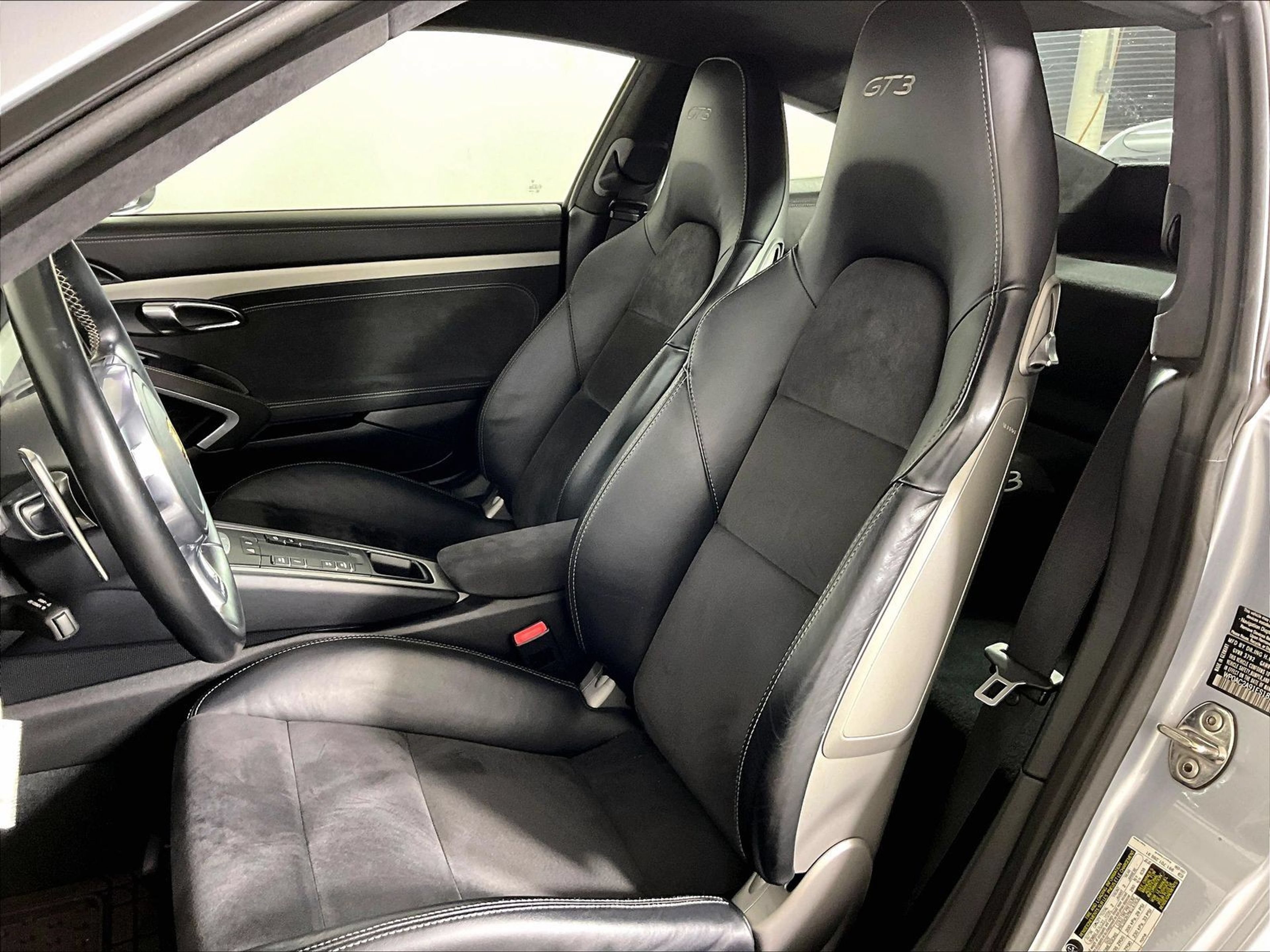 Certified 2014 Porsche 911 GT3 RWD image 5