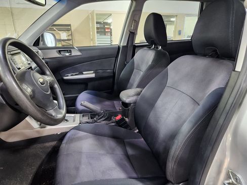 Used 2010 Subaru Forester 2.5X Premium w/ Popular Equipment Group 7B AWD/4WD image 5