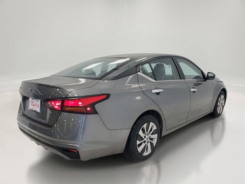 Used 2023 Nissan Altima 2.5 S image 6