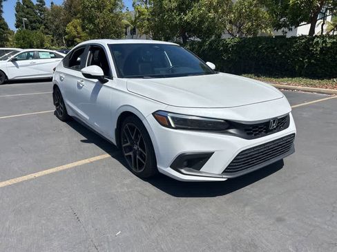 Used 2023 Honda Civic Sport Touring image 2