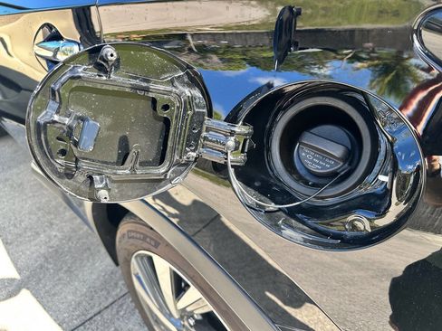 Used 2024 Nissan Murano SL image 18