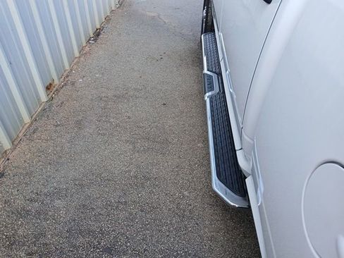 Used 2024 RAM 3500 Tradesman w/ Chrome Appearance Group image 11