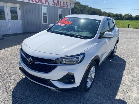 Used 2023 Buick Encore GX Preferred w/ Cold Weather Comfort Package FWD image 3