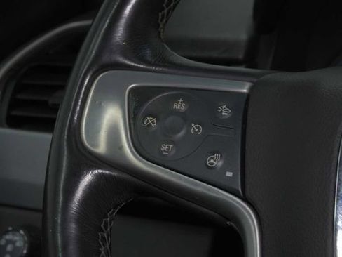 Used 2017 GMC Yukon XL SLT image 24