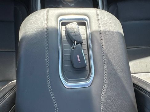 Certified 2023 GMC Yukon Denali w/ Denali Reserve Package RWD image 21
