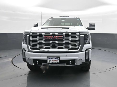 New 2026 GMC Sierra 3500 Denali w/ Technology Package AWD/4WD image 3