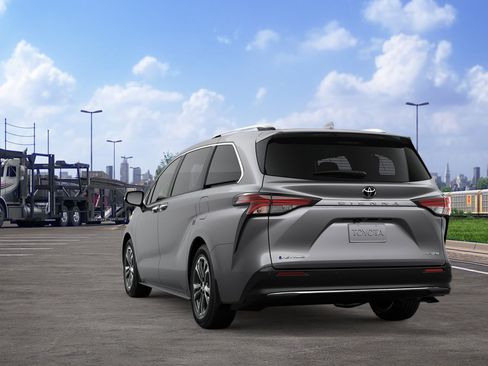 New 2026 Toyota Sienna Platinum image 7