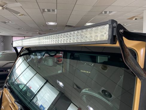 Used 2013 Jeep Wrangler Unlimited Sahara w/ Connectivity Group image 15