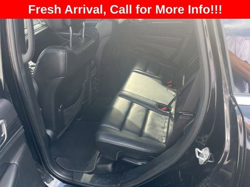 Used 2019 Jeep Grand Cherokee Limited AWD/4WD image 7
