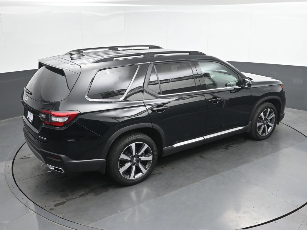 Used 2025 Honda Pilot Touring image 26