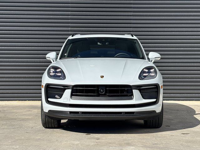 Certified 2026 Porsche Macan S AWD/4WD image 10