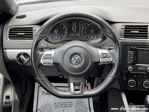 Used 2013 Volkswagen Jetta GLI Autobahn FWD image 20