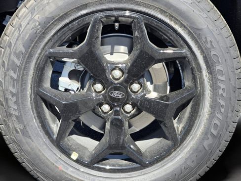 New 2025 Ford Maverick XLT w/ XLT Luxury Package image 25