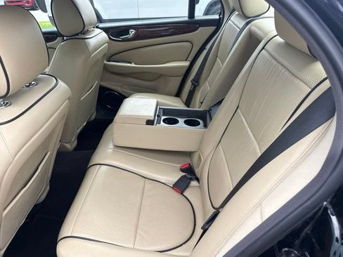Used 2008 Jaguar XJ8 RWD image 6