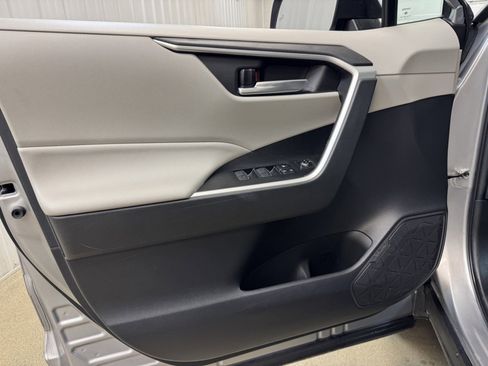 Used 2023 Toyota RAV4 XLE image 9