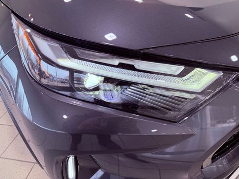 Used 2022 Toyota RAV4 XSE image 15