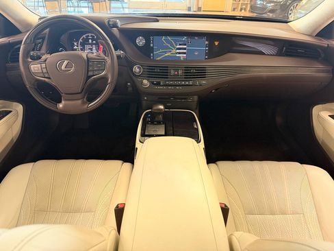 Used 2018 Lexus LS 500 AWD image 17