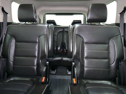 Used 2019 GMC Acadia Denali w/ Technology Package AWD/4WD image 21