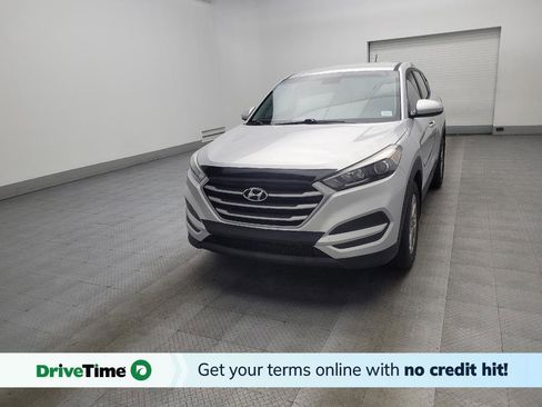 Used 2017 Hyundai Tucson SE image 1