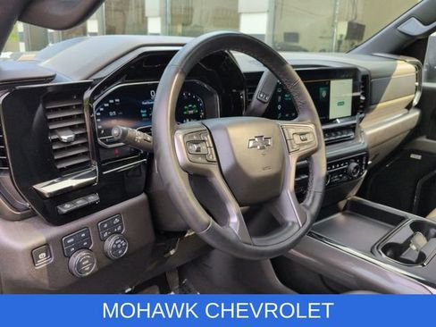 Certified 2024 Chevrolet Silverado 2500 ZR2 w/ Technology Package AWD/4WD image 11