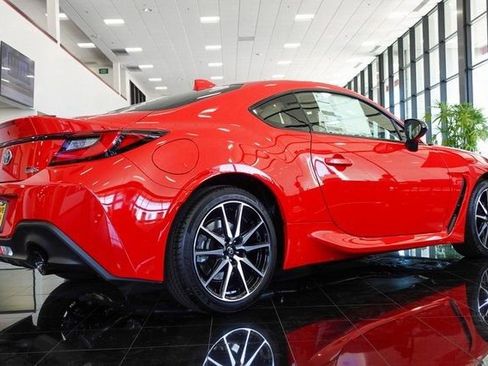 New 2025 Toyota GR86 image 4