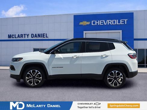 Used 2023 Jeep Compass Limited AWD/4WD image 3