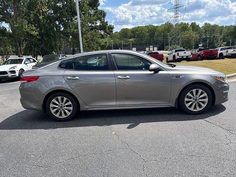 Used 2016 Kia Optima EX w/ Premium Package FWD image 6