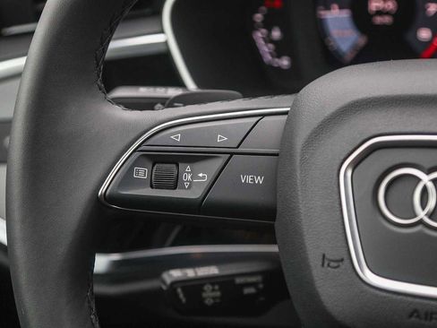 Used 2025 Audi Q3 2.0T Premium w/ Convenience Package AWD/4WD image 23