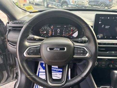 Used 2022 Jeep Compass Latitude w/ Convenience Group AWD/4WD image 24