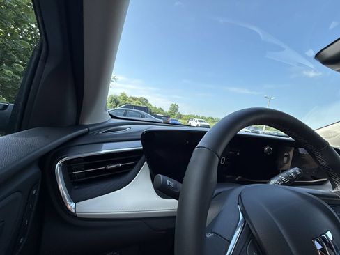 Certified 2026 Buick Encore GX Avenir w/ Avenir Technology Package FWD image 24
